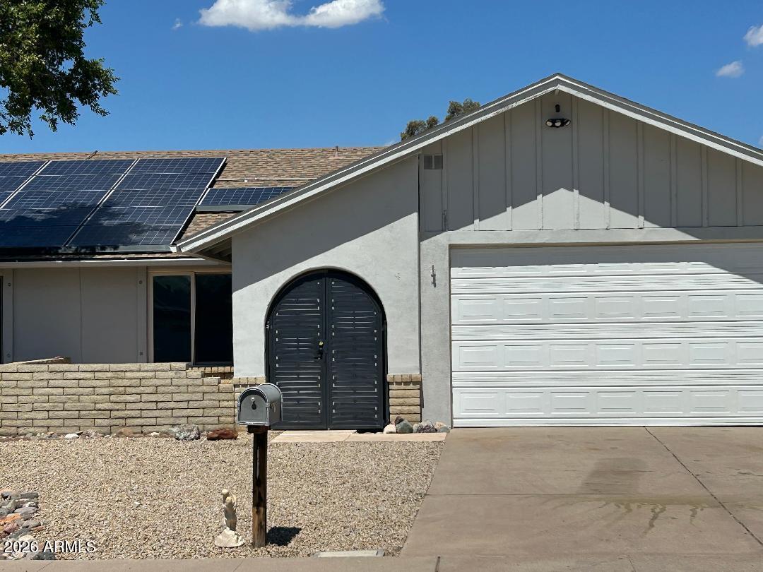 4136 W CORRINE Drive