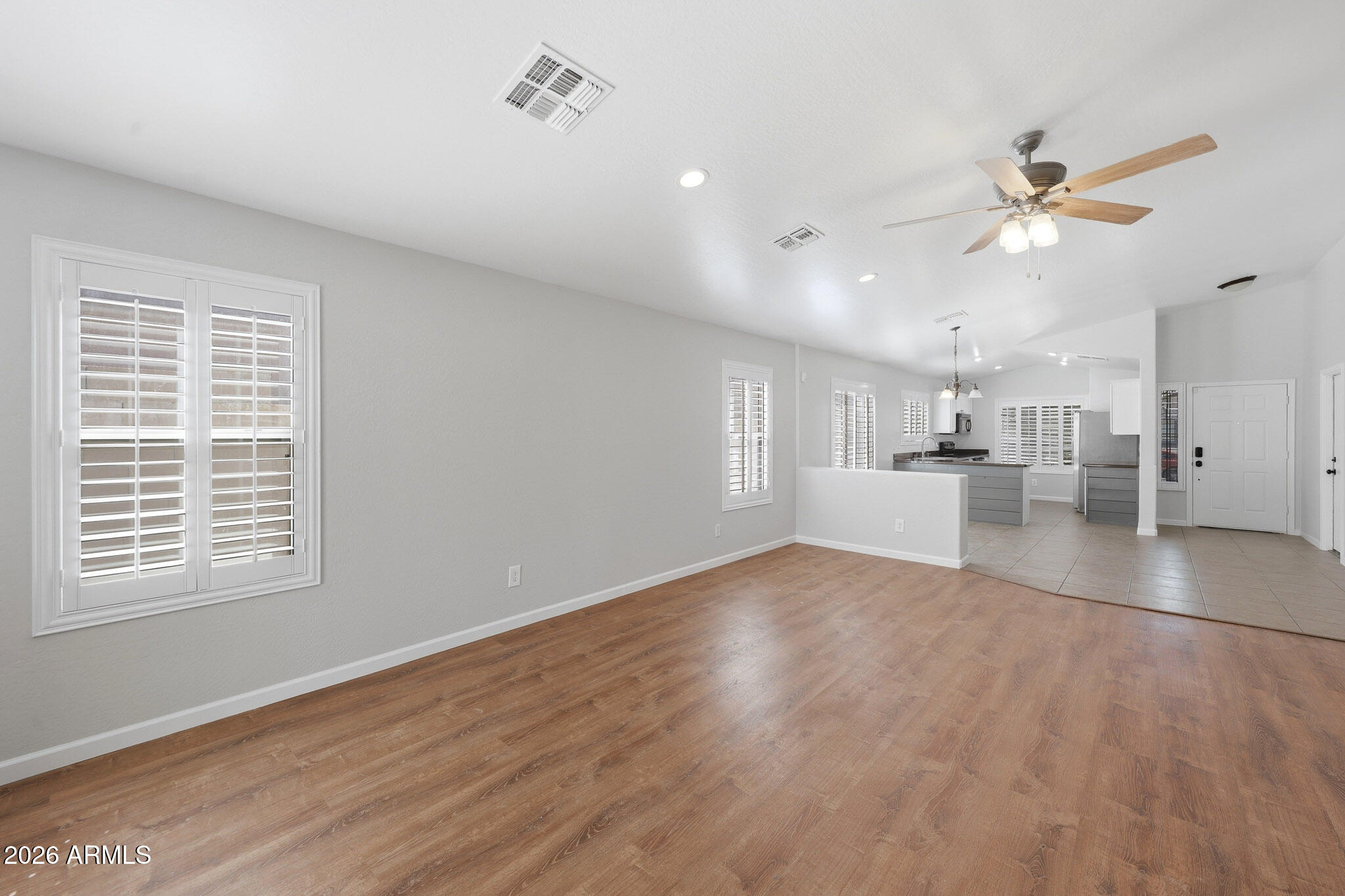 10232 W PRESTON Lane