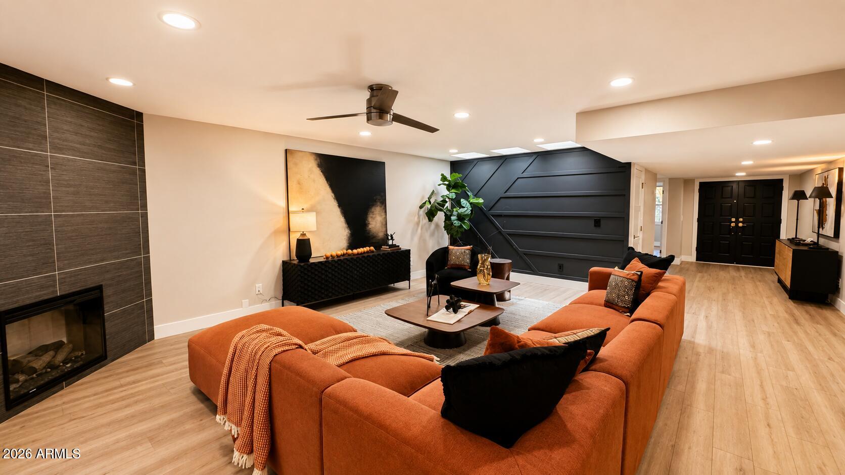 8076 E VIA DEL ARBOR --