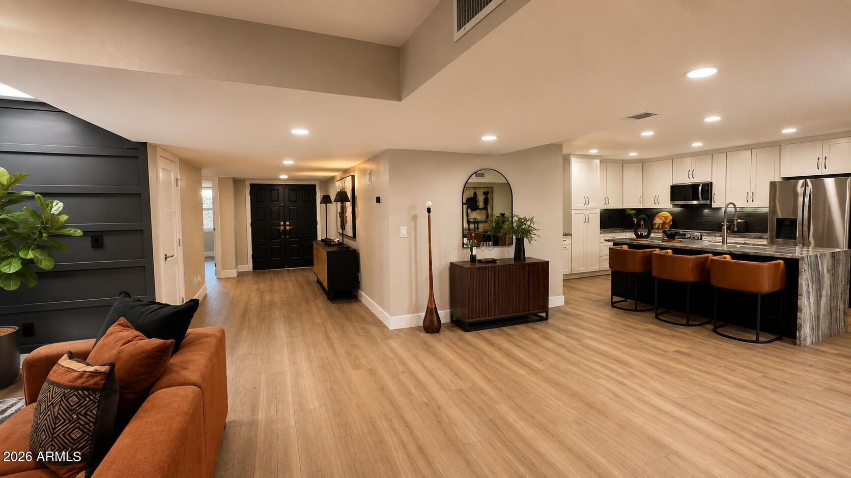 8076 E VIA DEL ARBOR --