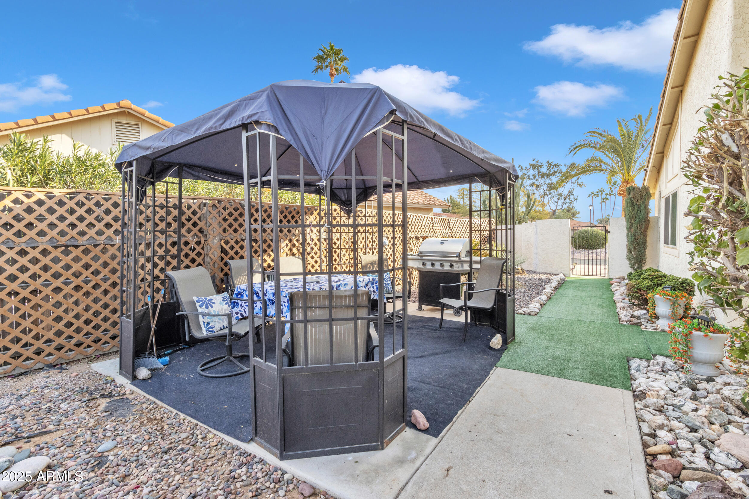 745 LEISURE WORLD --