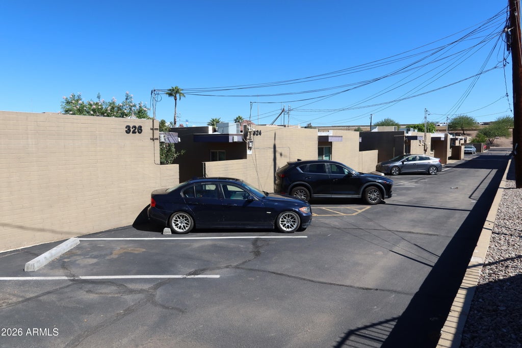 Photo of 320 N 52nd Street, Phoenix, AZ 85008 (MLS # 7094624)