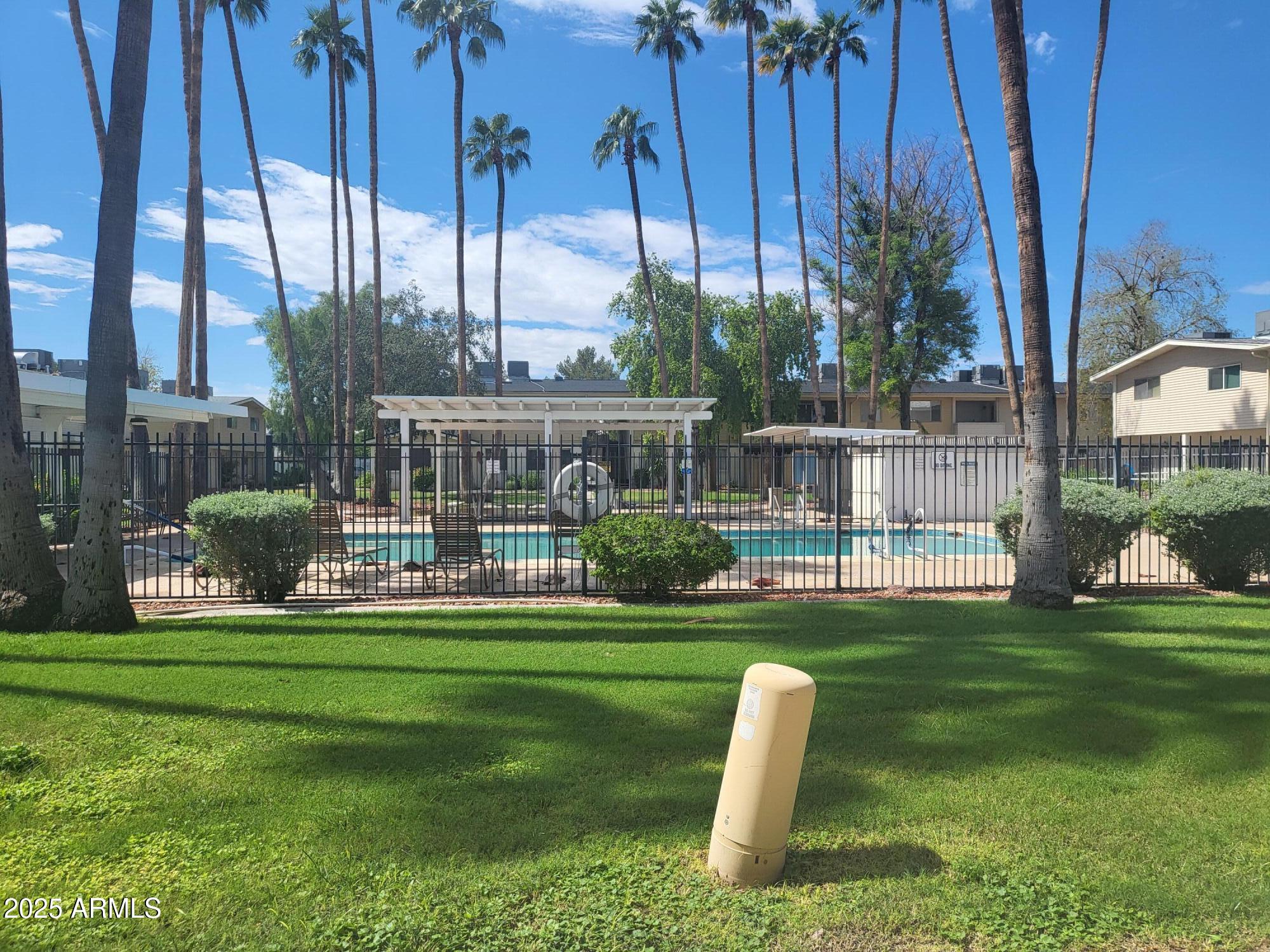 SCOTTSDALE EAST HOMES - Residential
