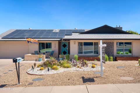 Photo of 2460 E Claire Drive, Phoenix, AZ 85032 (MLS # 7014960)