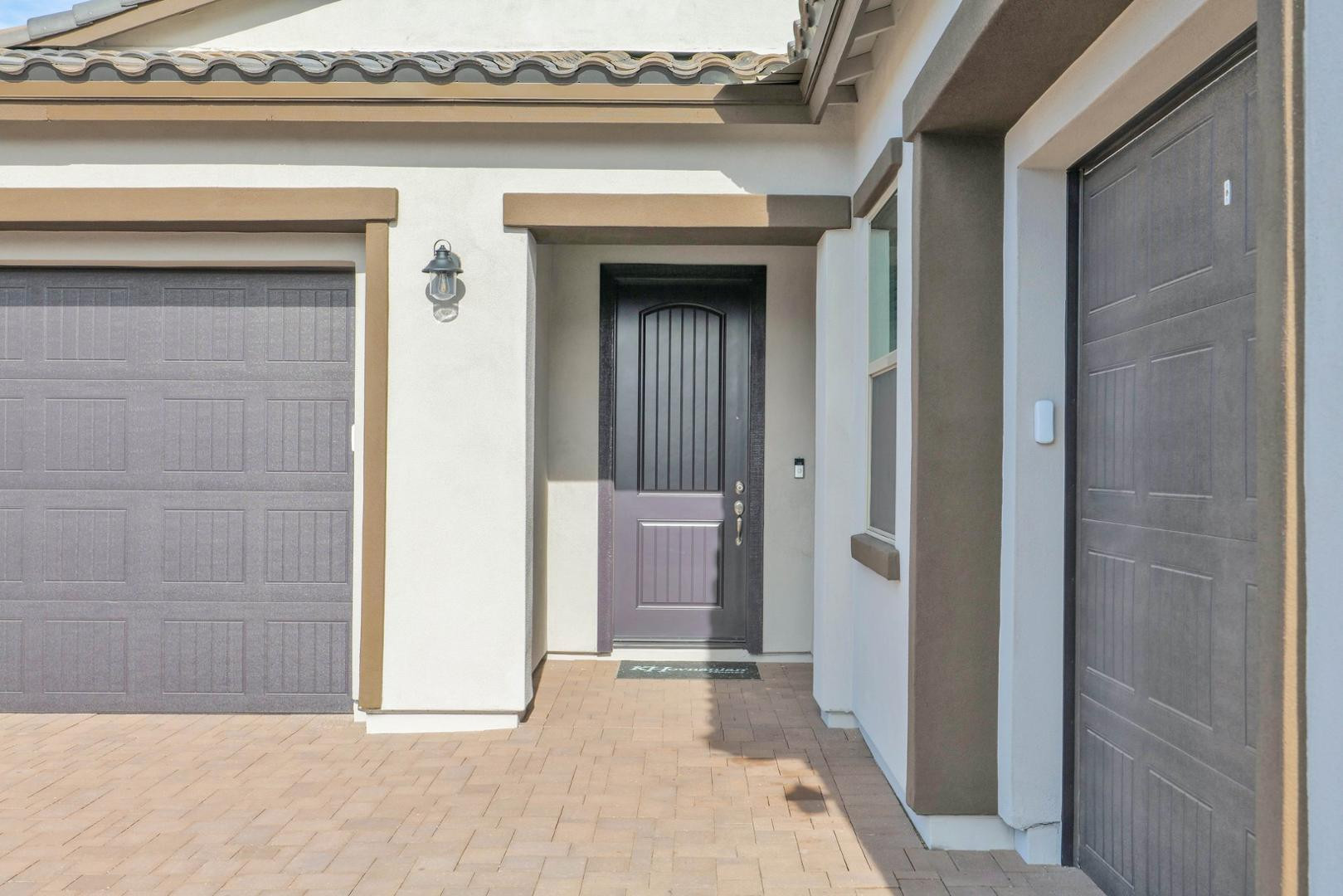 3130 E Flintlock Drive