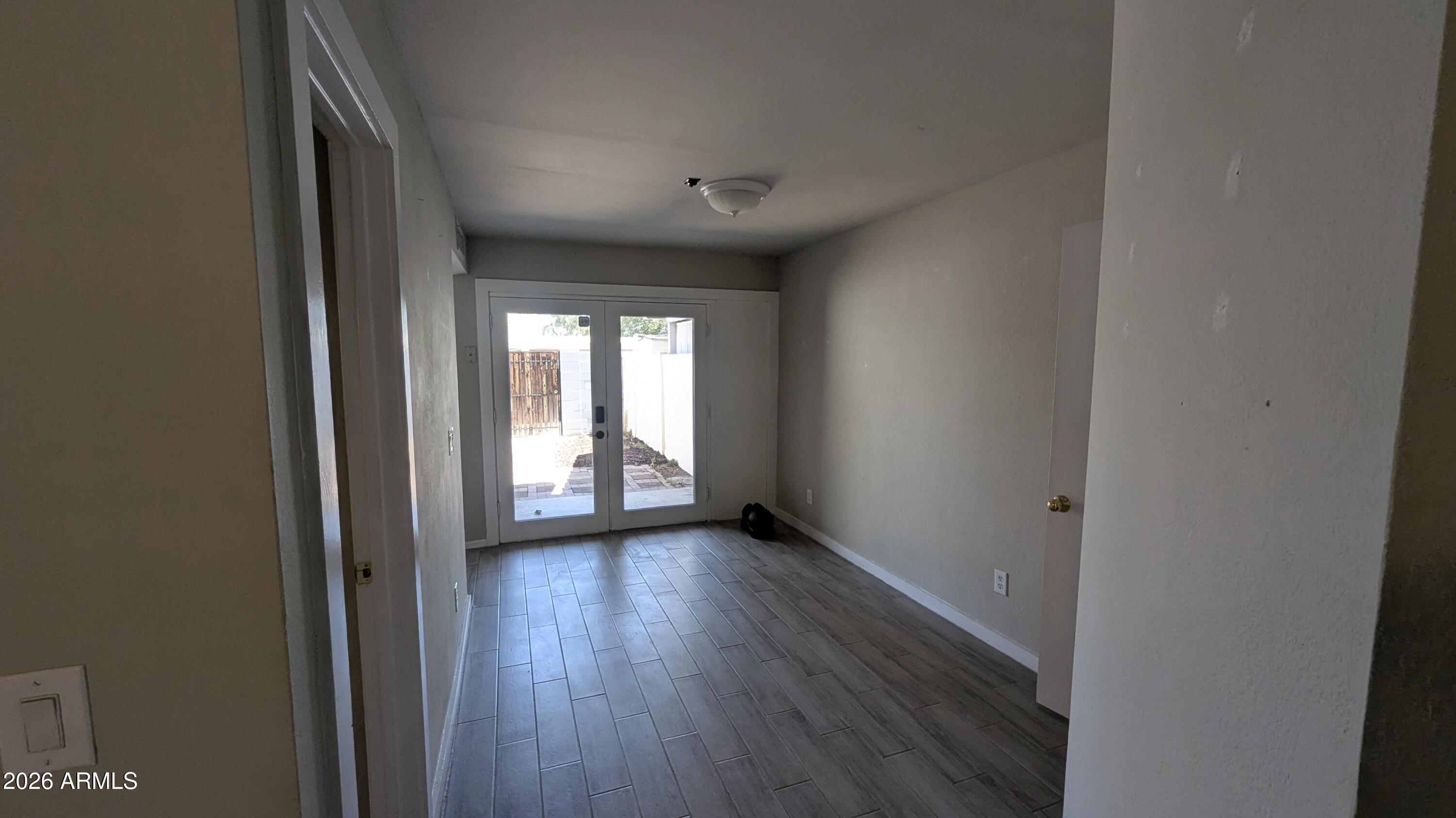 860 N MCQUEEN Road 1073