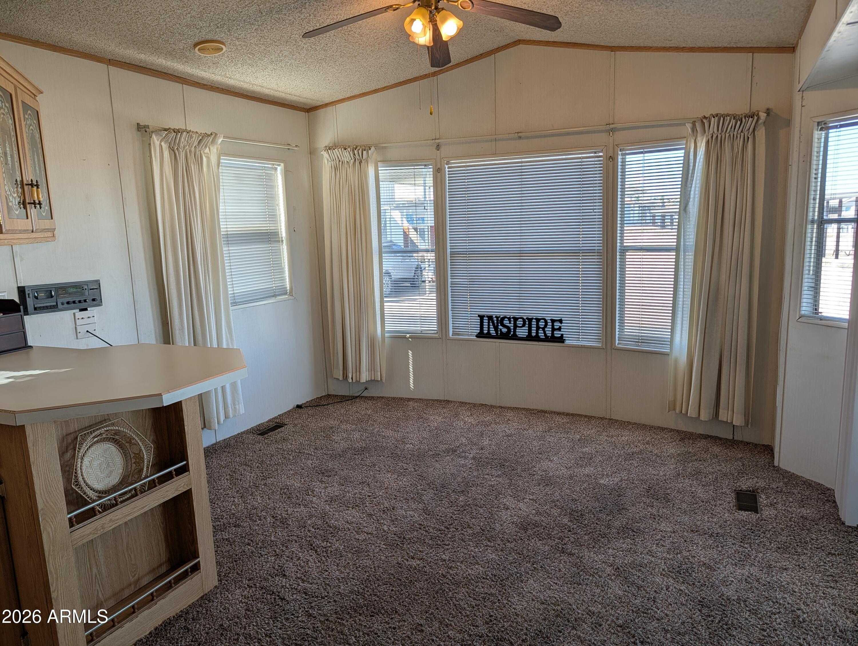 125 E CHOLLA Lane 811