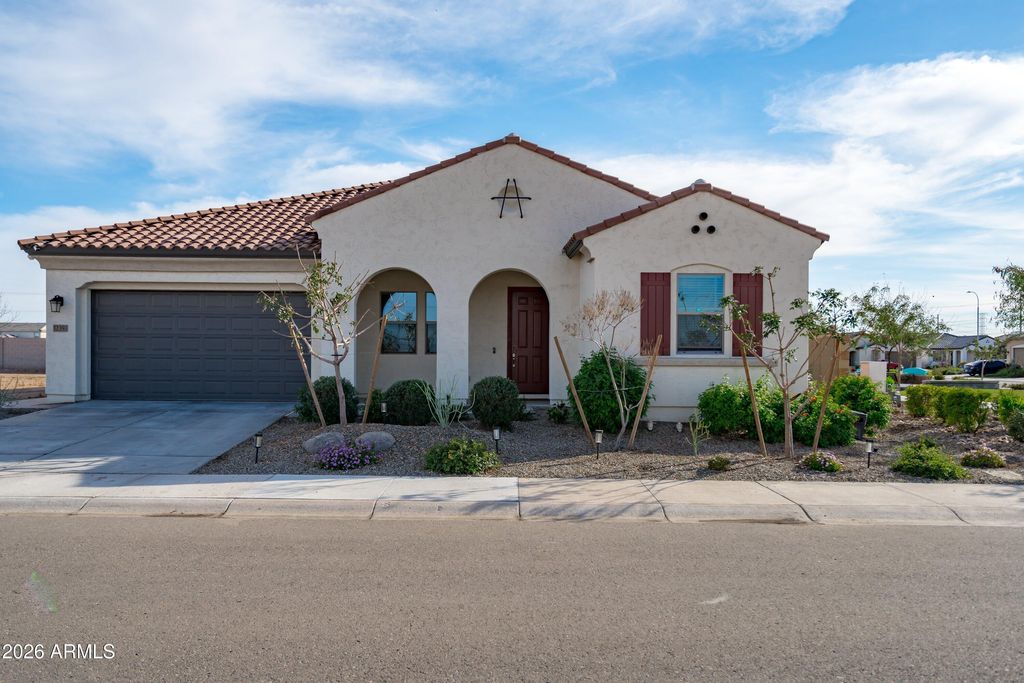 Photo of 12393 W Trumbull Road, Avondale, AZ 85323 (MLS # 6989394)