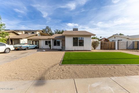 8761 W MEADOW Drive Peoria AZ 85382