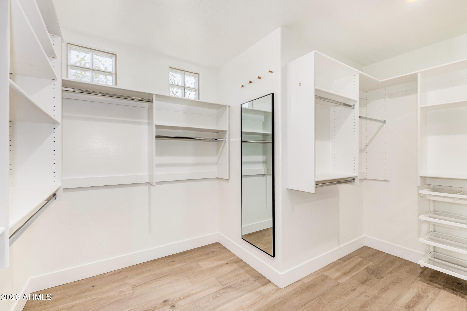 Scottsdale, Arizona, 85255, United States, 4 Bedrooms Bedrooms, ,5 BathroomsBathrooms,Residential,Active,1905070