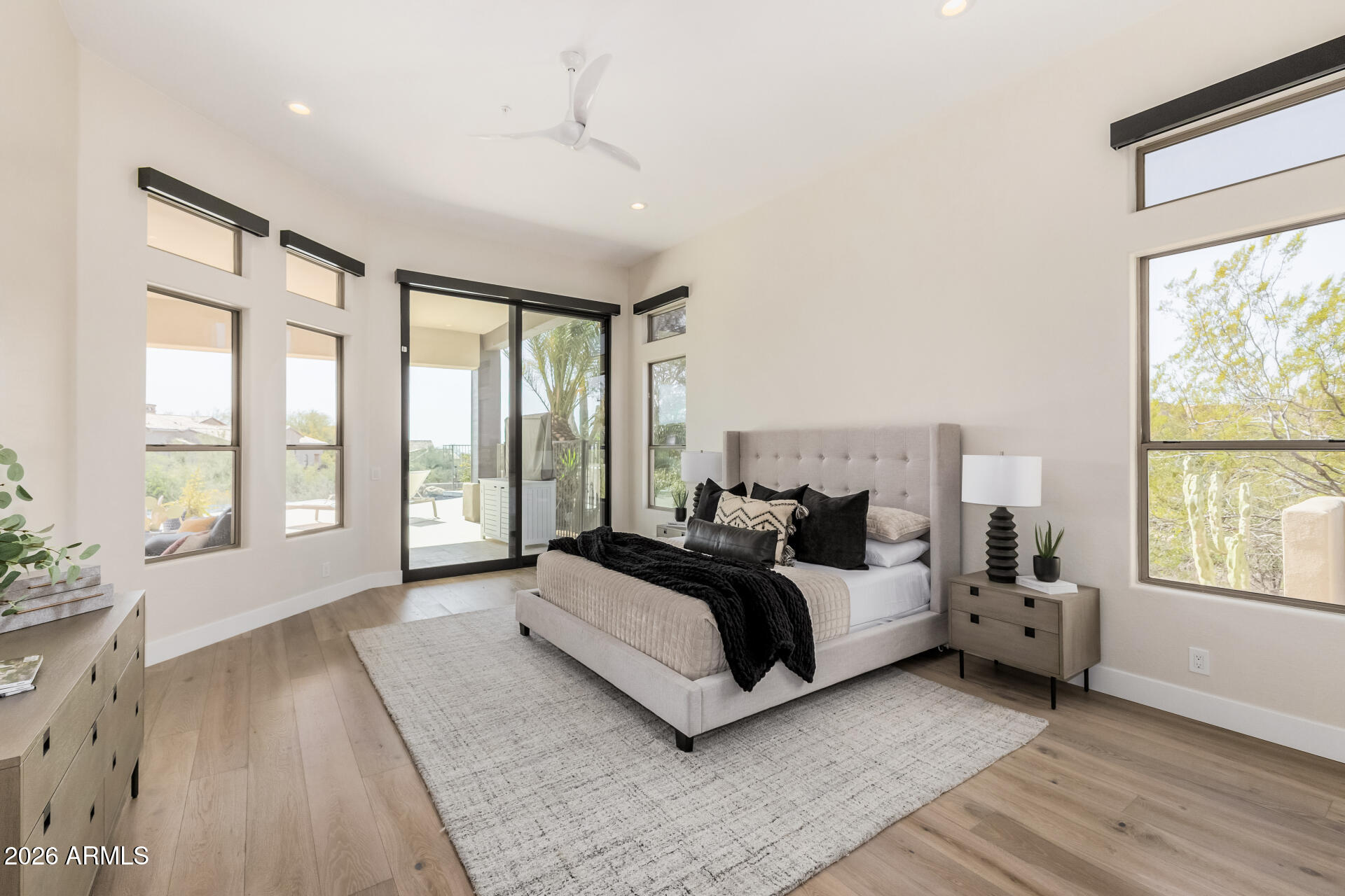 Scottsdale, Arizona, 85255, United States, 4 Bedrooms Bedrooms, ,5 BathroomsBathrooms,Residential,Active,1905070