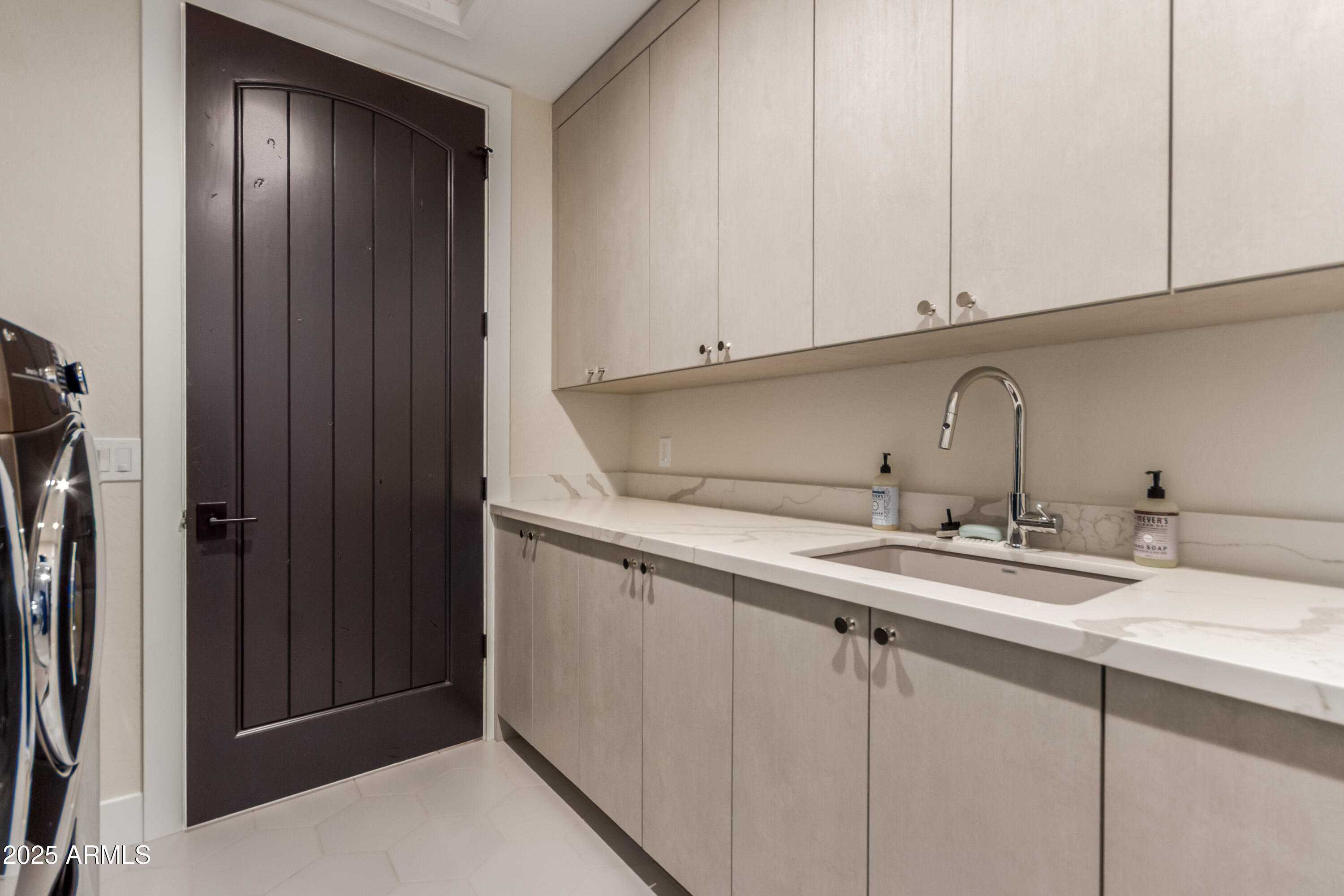 Scottsdale, Arizona, 85255, United States, 4 Bedrooms Bedrooms, ,5 BathroomsBathrooms,Residential,Active,1905070