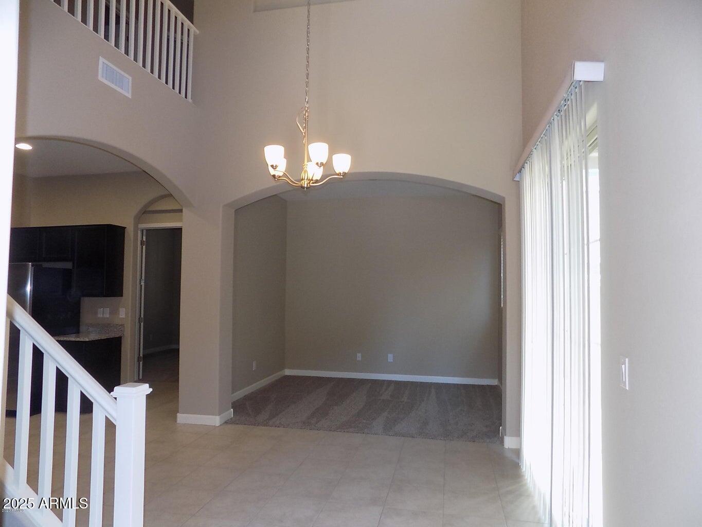 1367 S COUNTRY CLUB Drive 1076