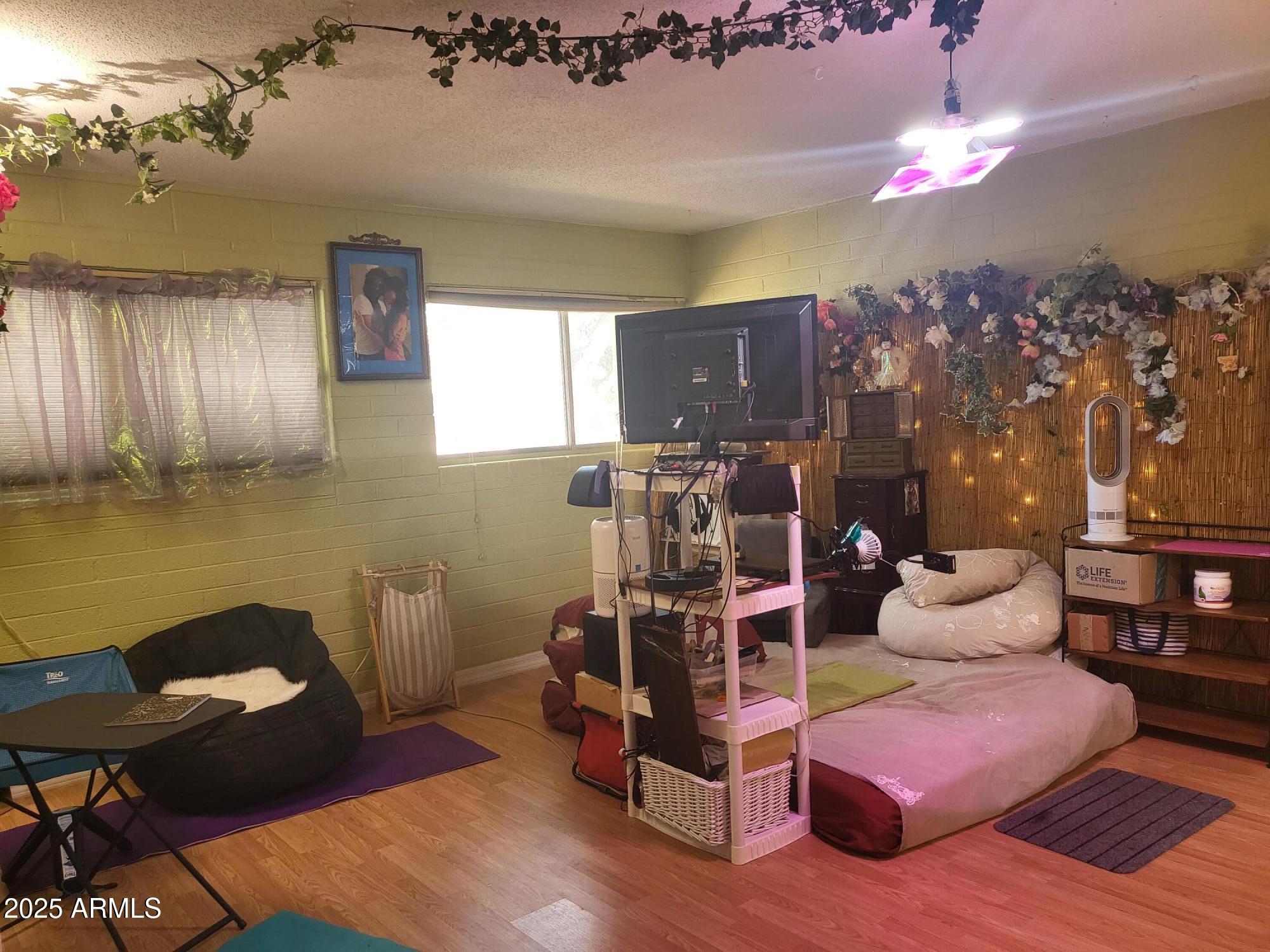825 N HAYDEN Road C201