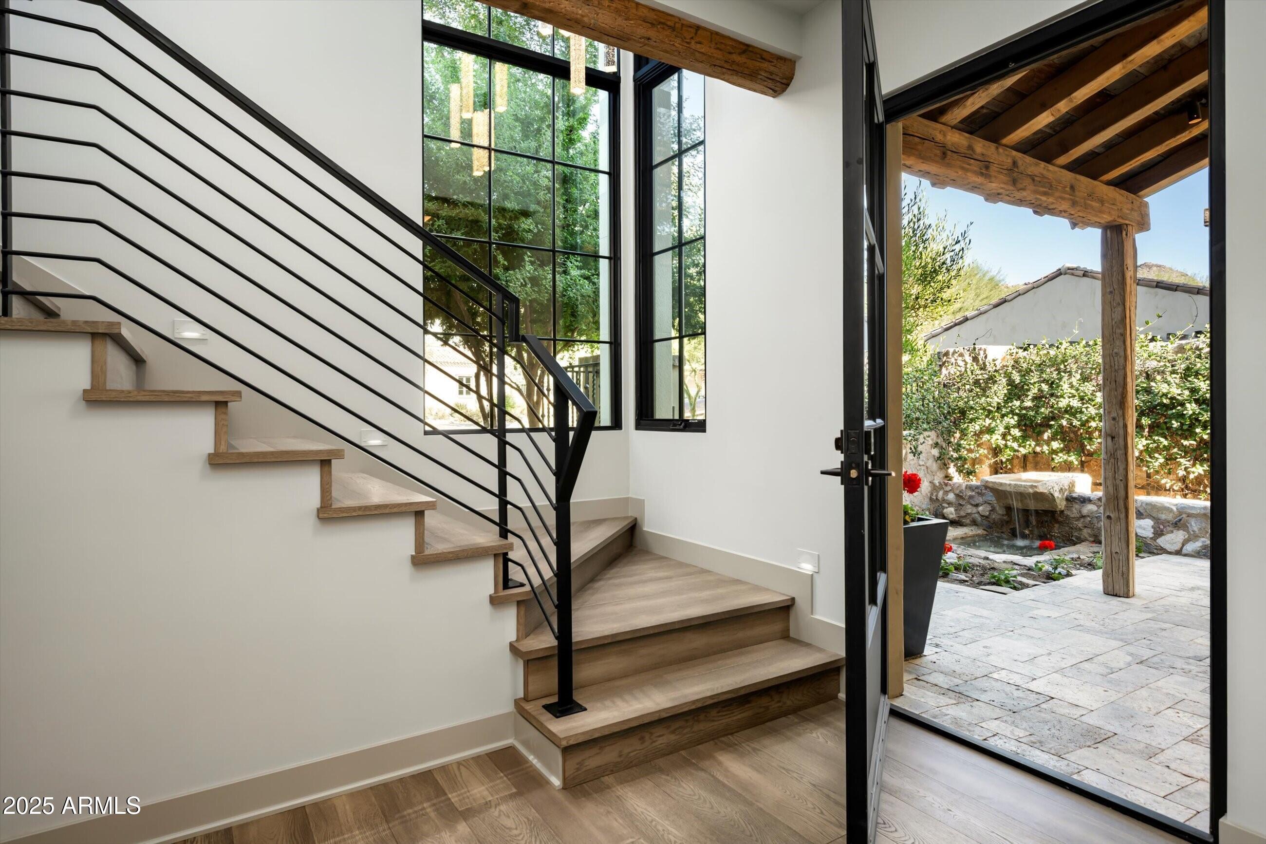 18966 N SILVERLEAF Drive