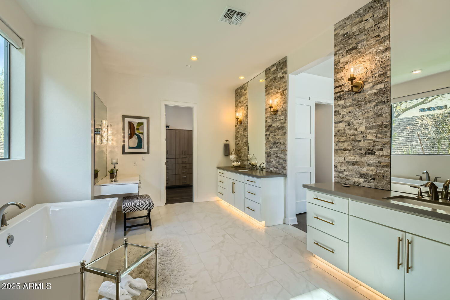 Adero Canyon - Residential