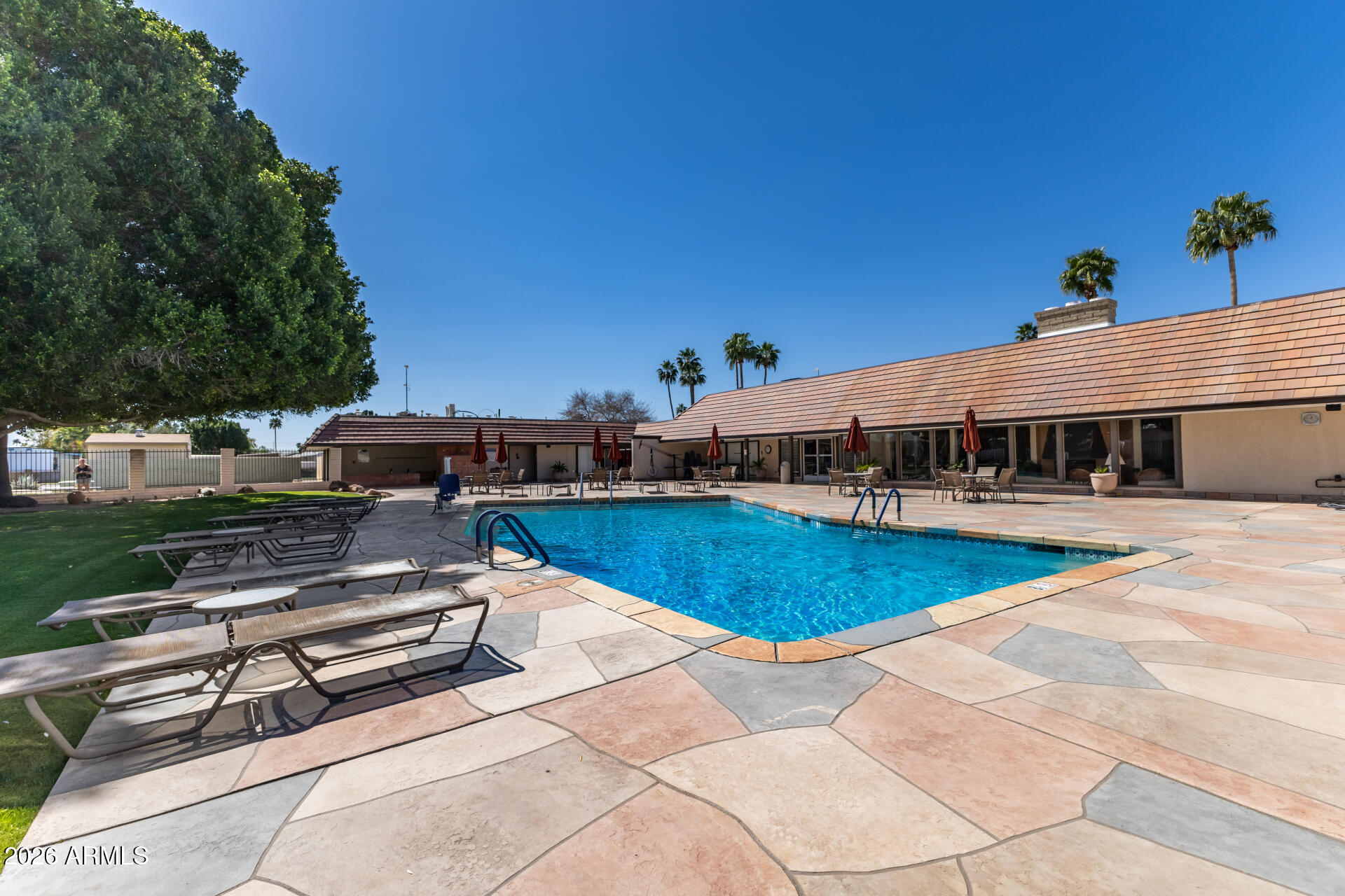 201 S Greenfield Road 254