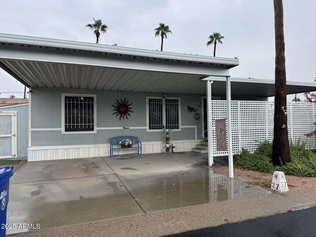 Photo of 7807 E Main Street #H27, Mesa, AZ 85207 (MLS # 6933007)
