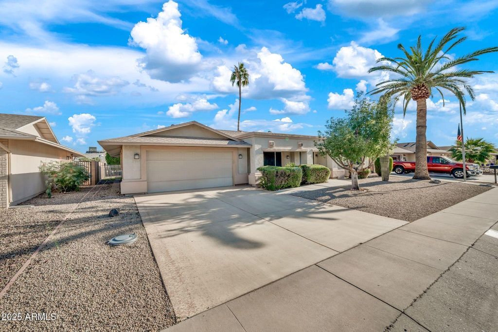Photo of 17837 N Country Club Drive, Sun City, AZ 85373 (MLS # 6947801)