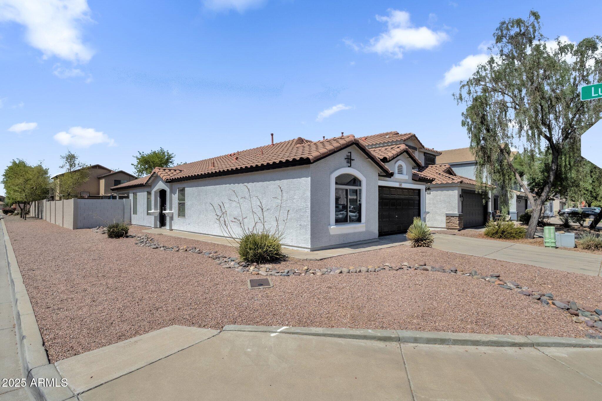 Homes 1 509 E DANIELLA Drive
