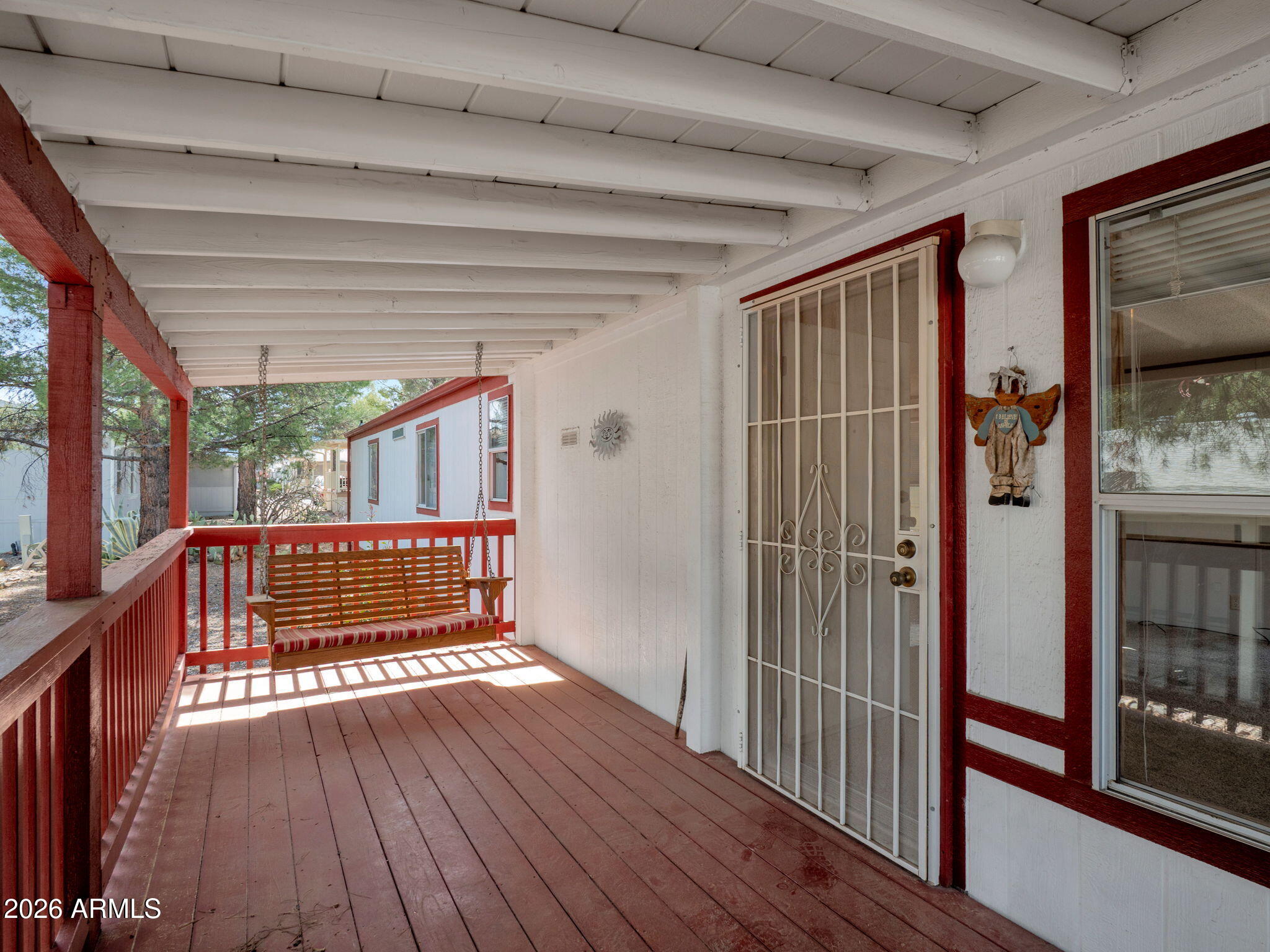 2050 W Hwy 89A -- 24