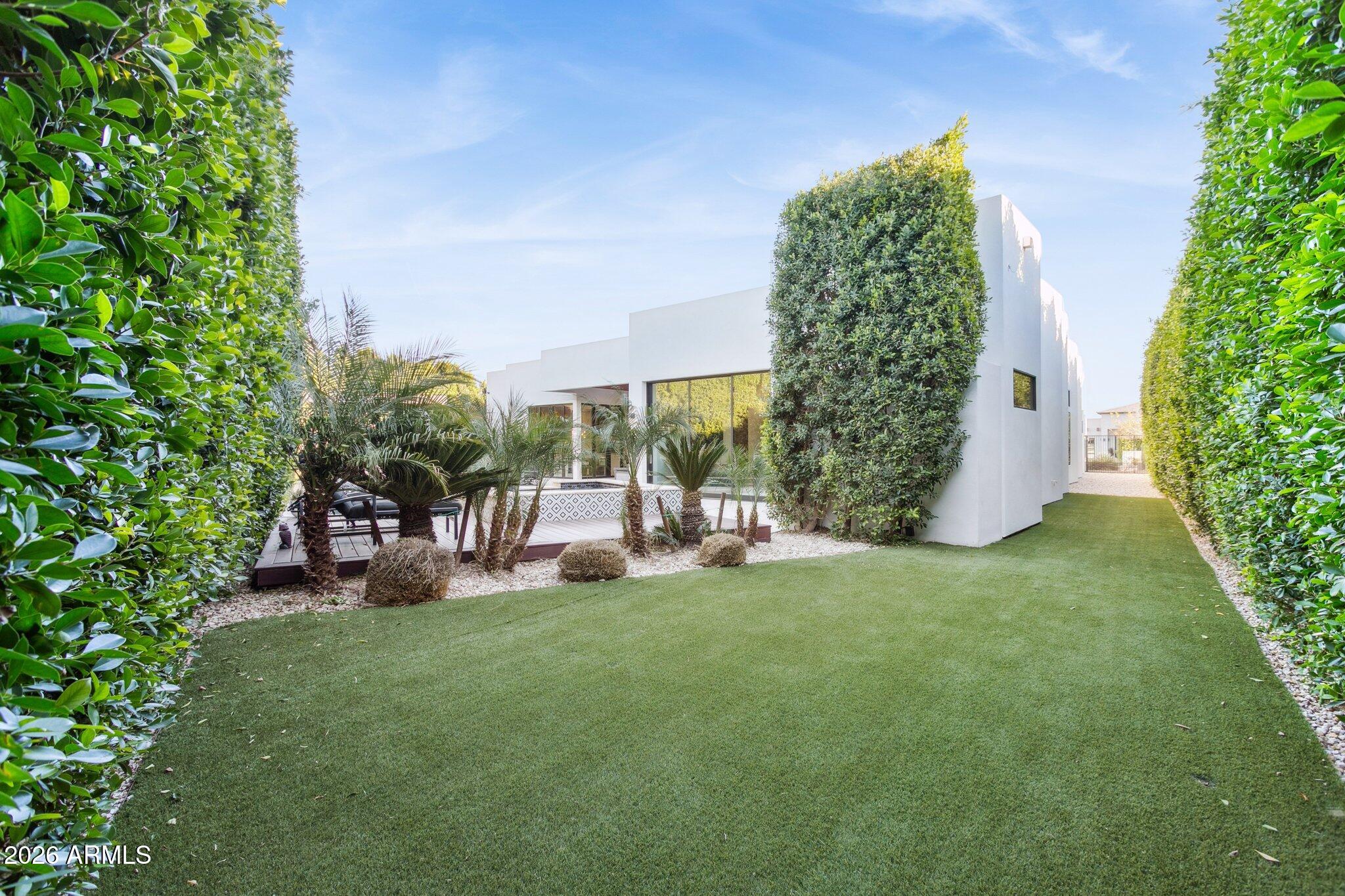 7542 E SUNDOWN Court