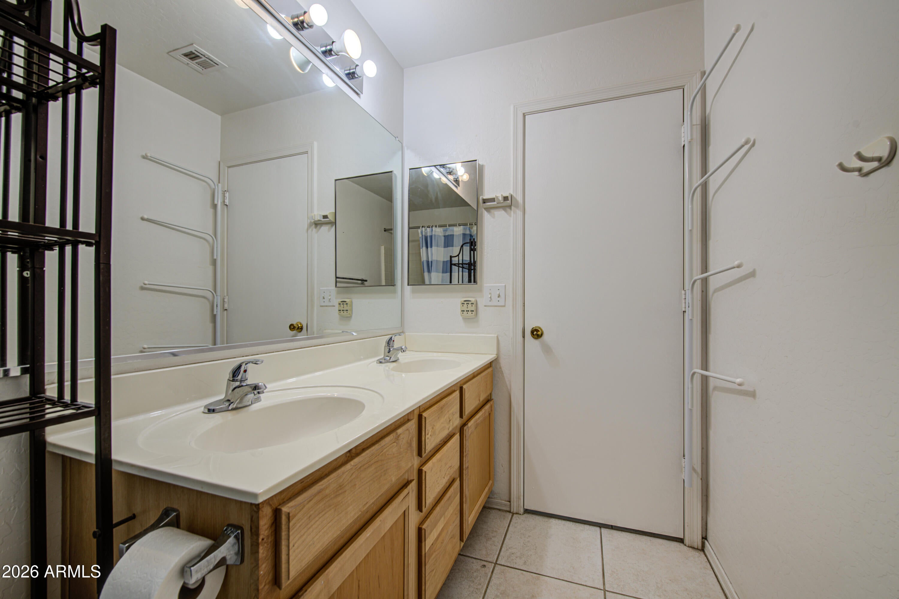 604 S HASTINGS --
