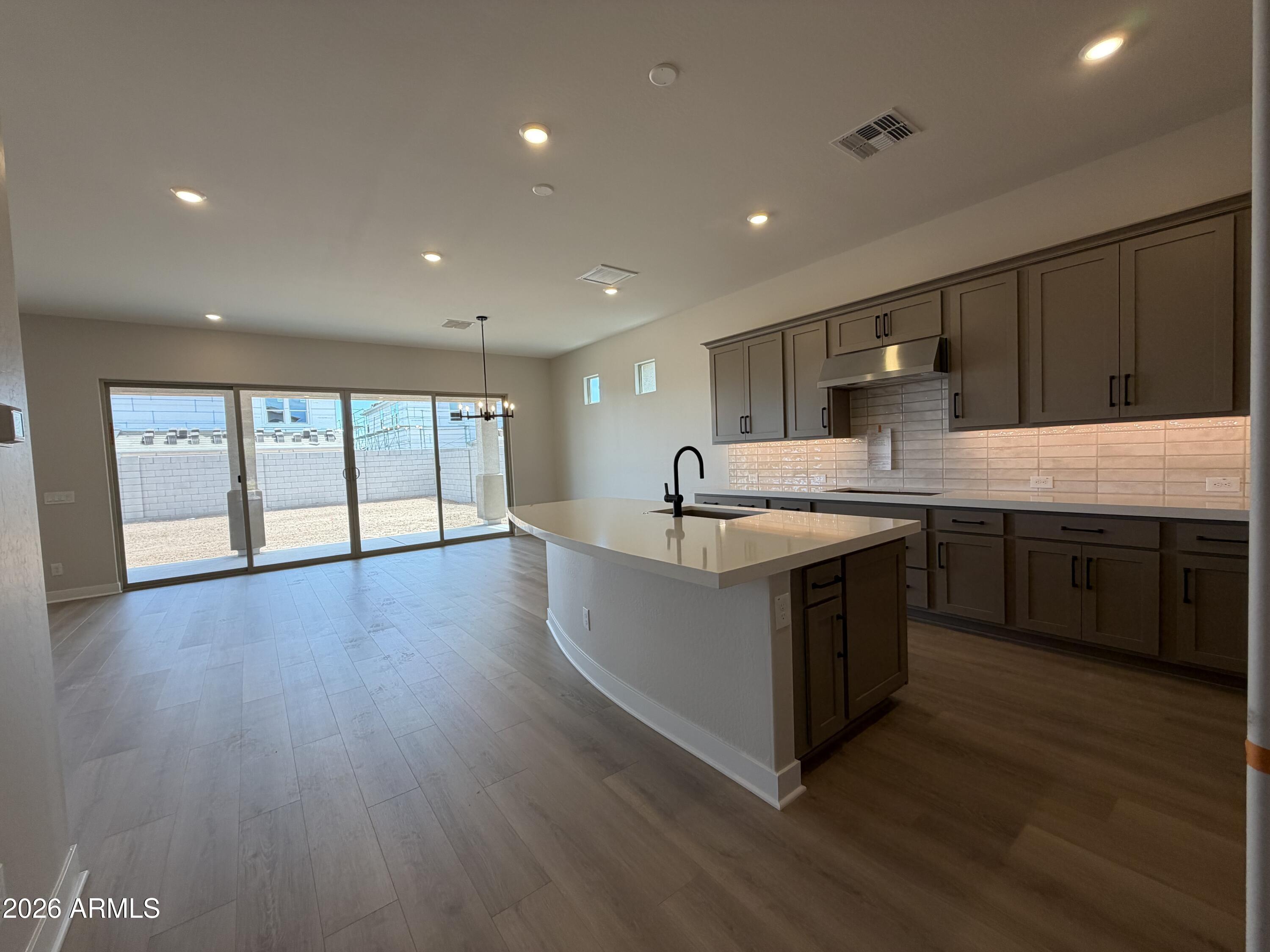 15767 W SAND HILLS Road