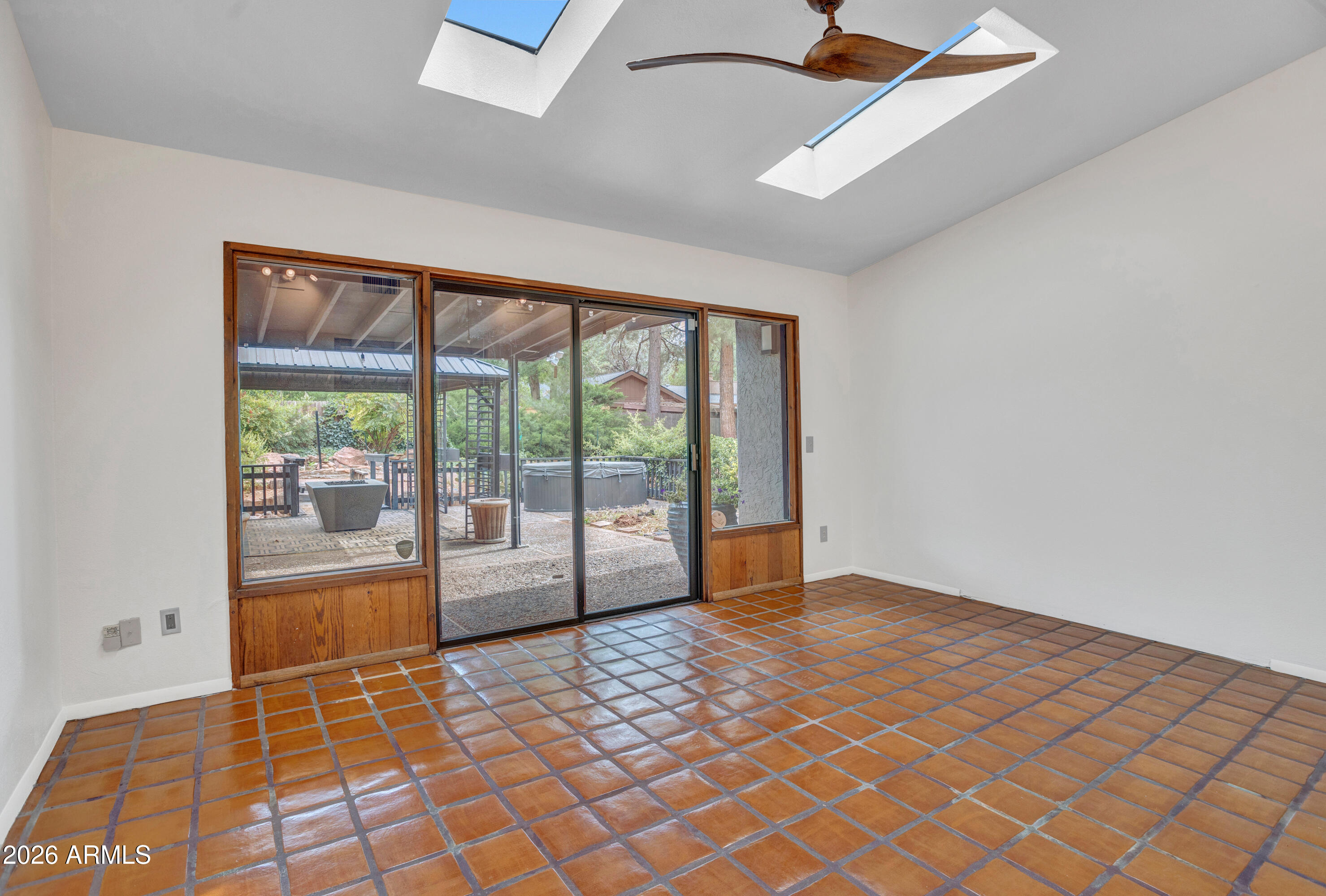 SADDLEROCK HOMES - Residential