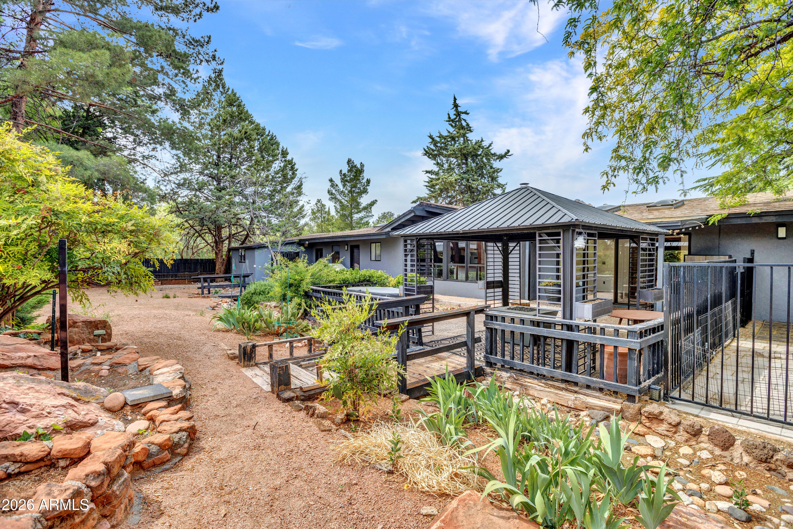 SADDLEROCK HOMES - Residential