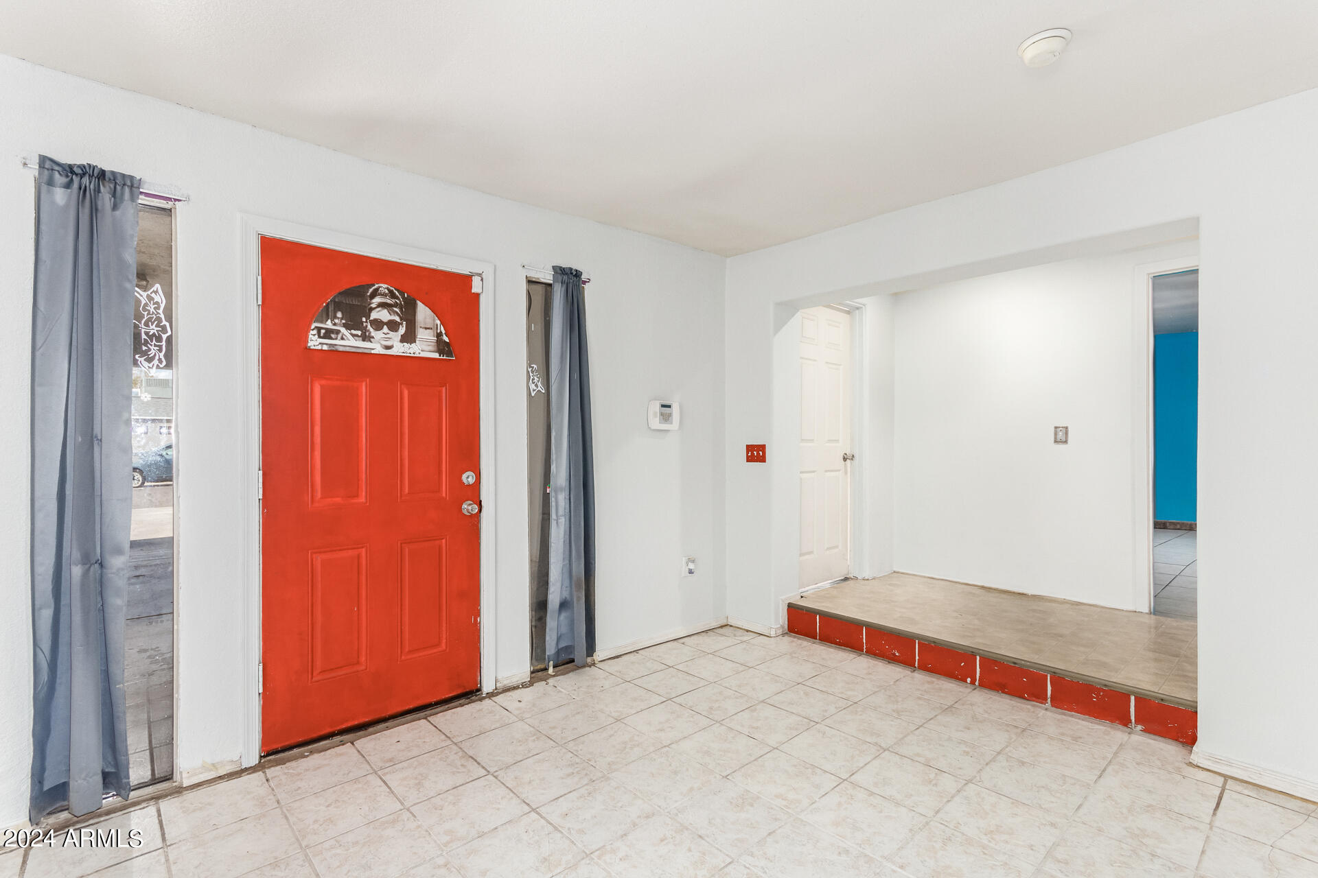 515 W ROMLEY Avenue