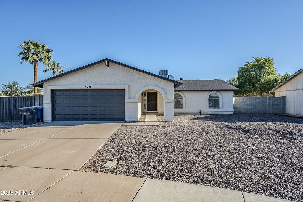 Photo of 529 W Myrna Lane, Chandler, AZ 85225 (MLS # 6928492)