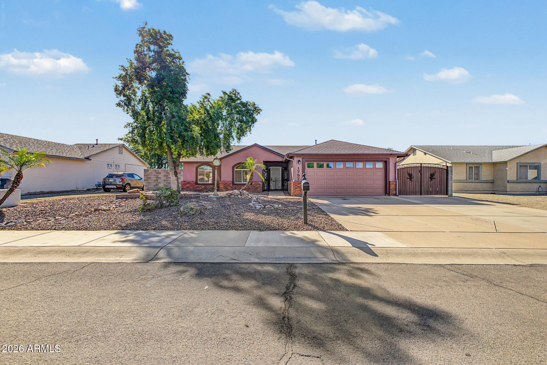 1757 W RAY Lane