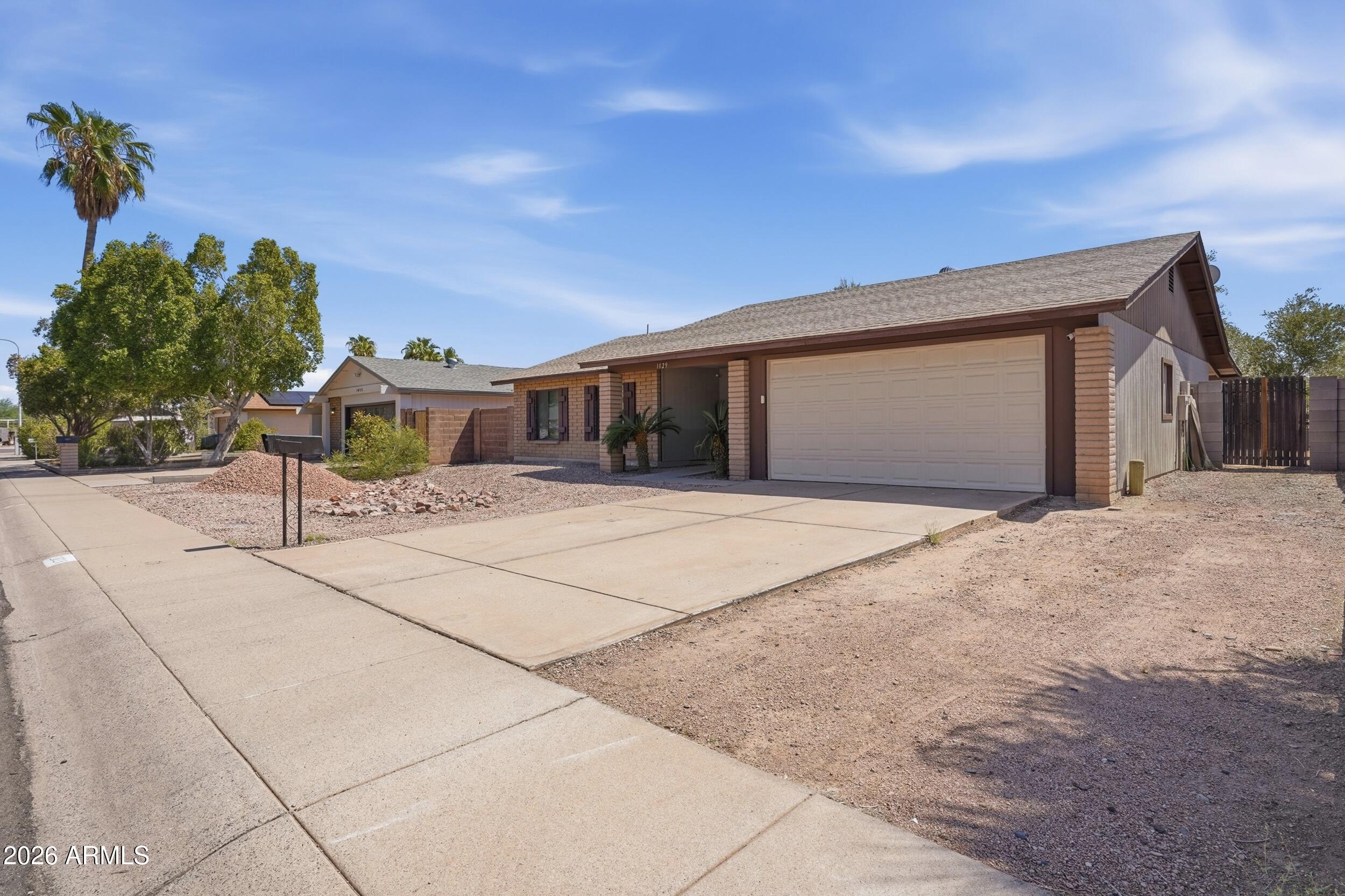 Properties 1 1029 W CARTER Drive