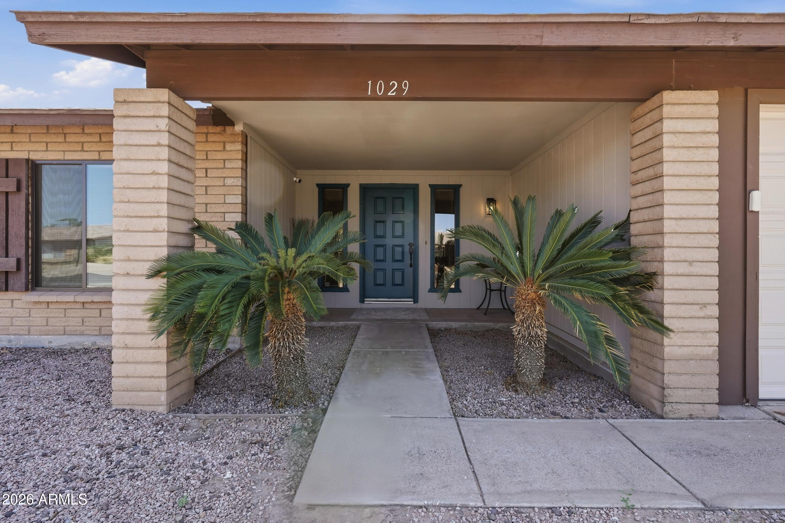Properties 2 1029 W CARTER Drive