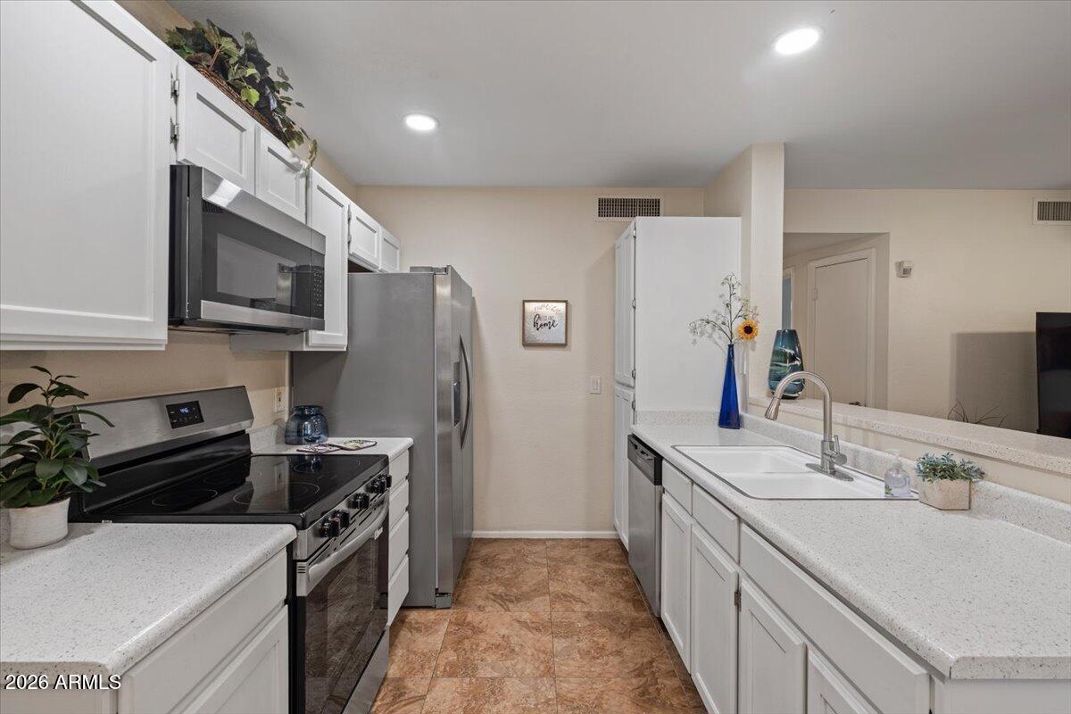 5230 E BROWN Road 110