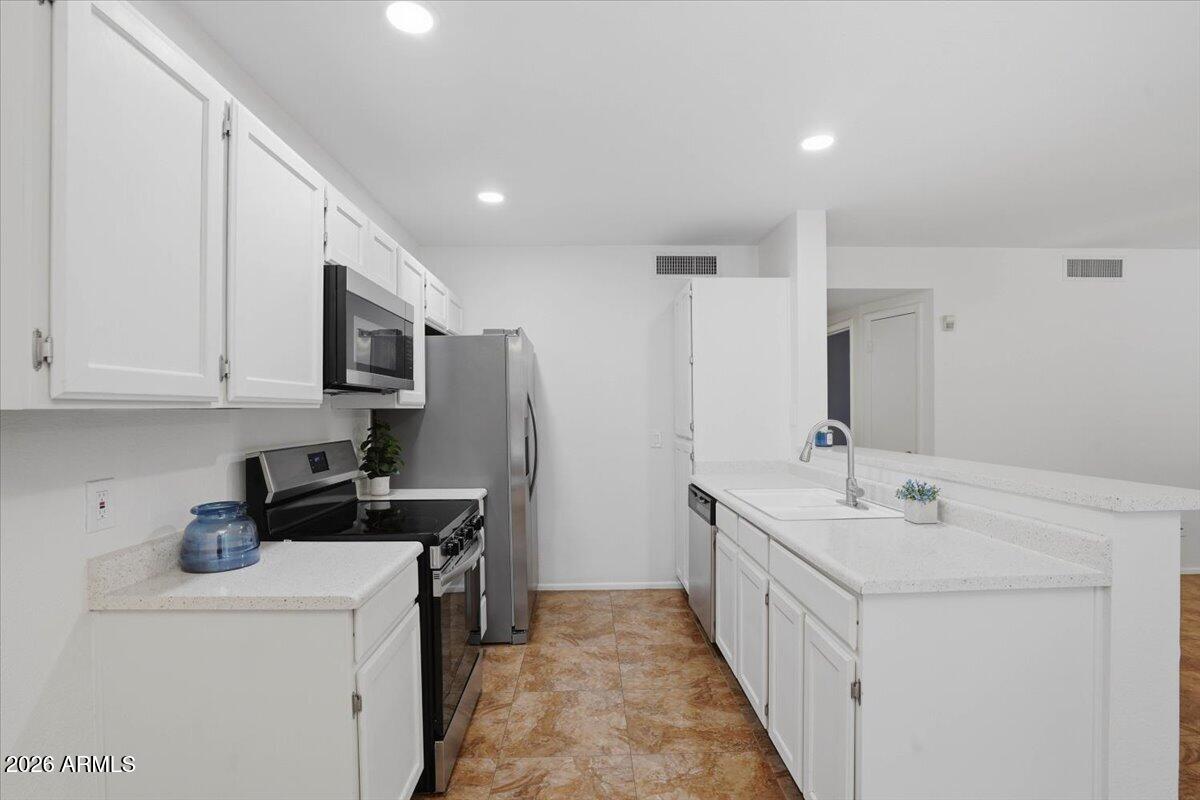 5230 E BROWN Road 110