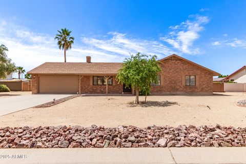 8913 W COUNTRY CLUB Trail Peoria AZ 85383