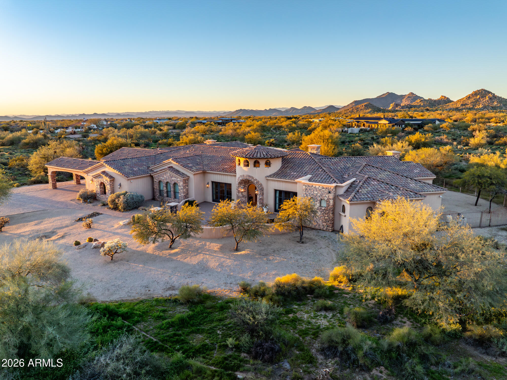 PINNACLE PEAK RANCHOS - Residential