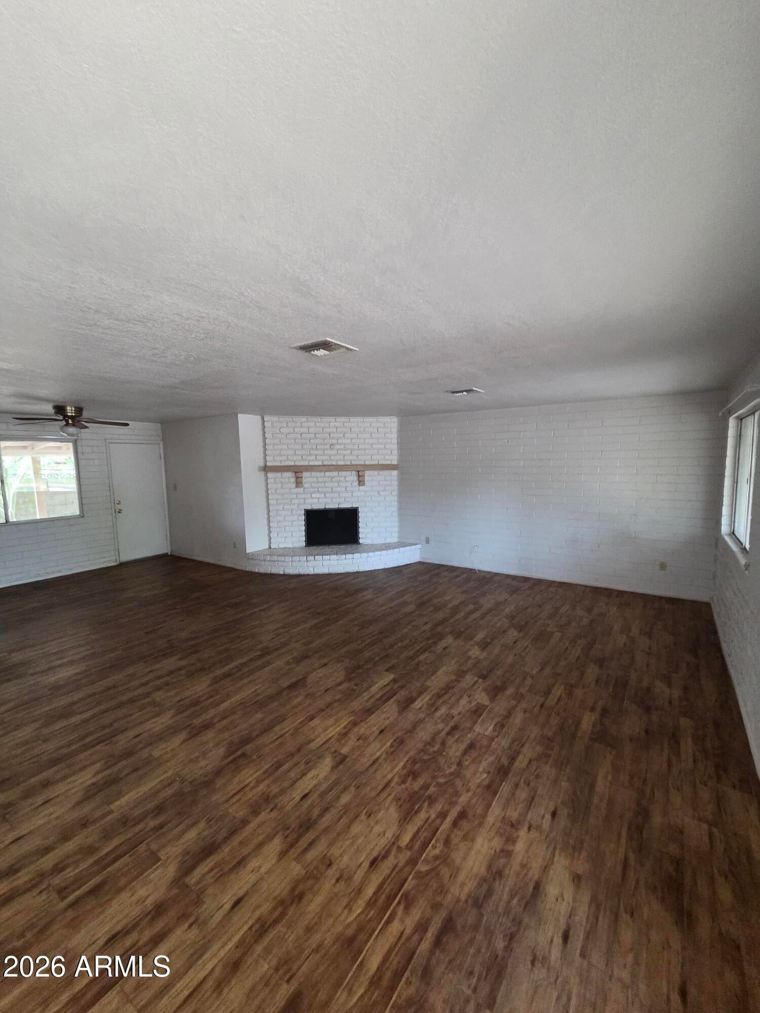 1301 E SAHUARO Drive