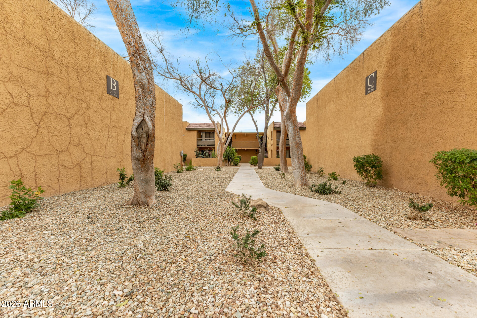 SCOTTSDALE TERRACE CONDOMINIUMS REPLAT - Residential