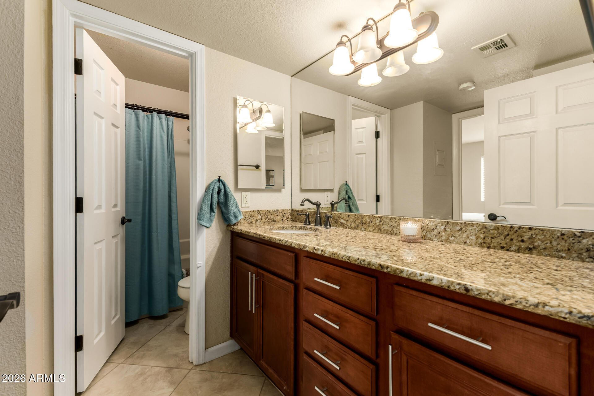 SCOTTSDALE TERRACE CONDOMINIUMS REPLAT - Residential