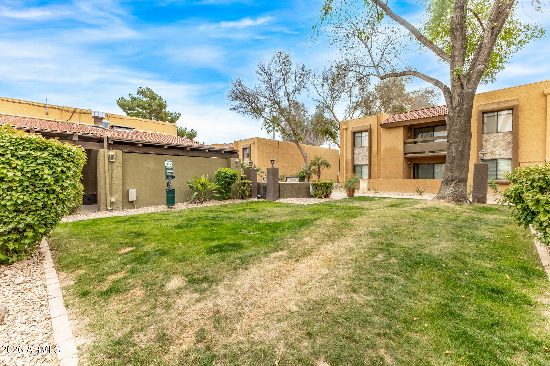 SCOTTSDALE TERRACE CONDOMINIUMS REPLAT - Residential