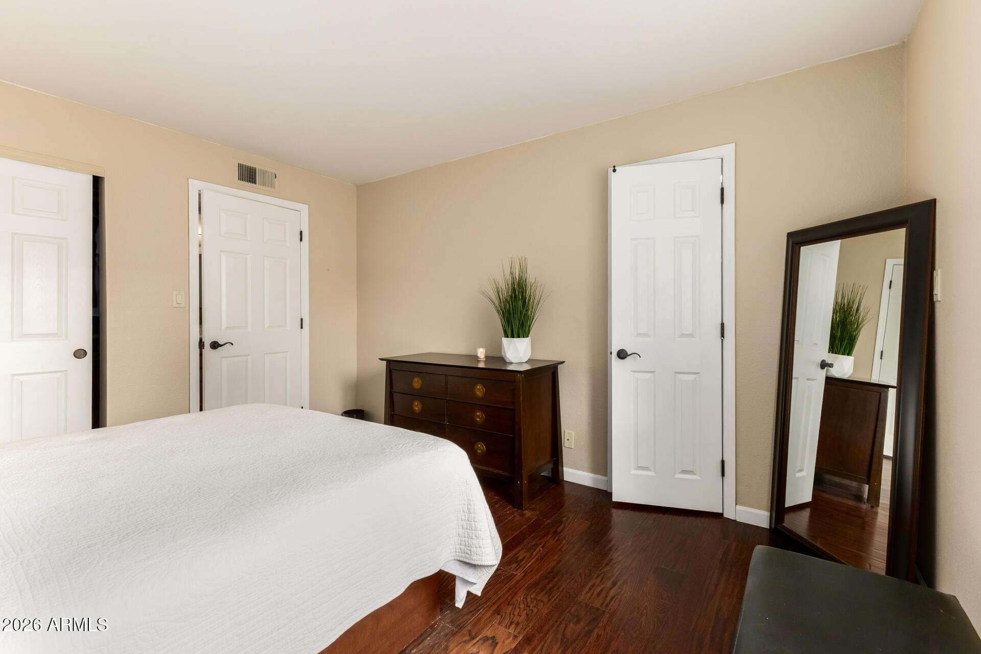 SCOTTSDALE TERRACE CONDOMINIUMS REPLAT - Residential