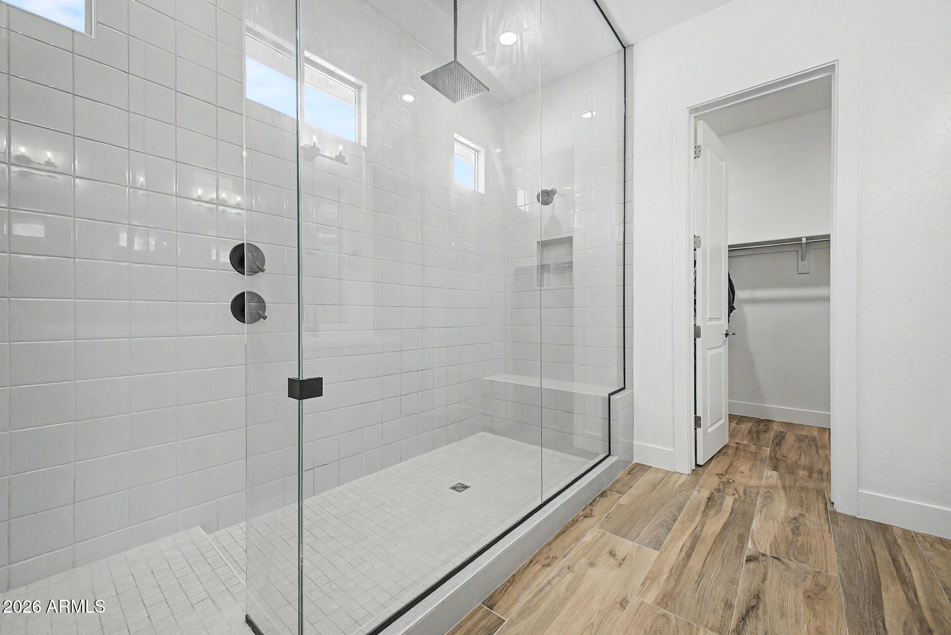 TREELAND - Residential