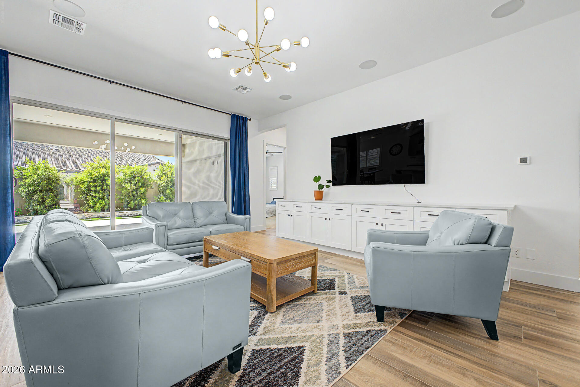 TREELAND - Residential
