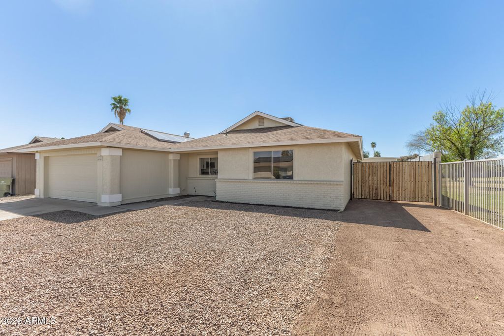 Photo of 14846 N 63rd Avenue, Glendale, AZ 85306 (MLS # 6995182)