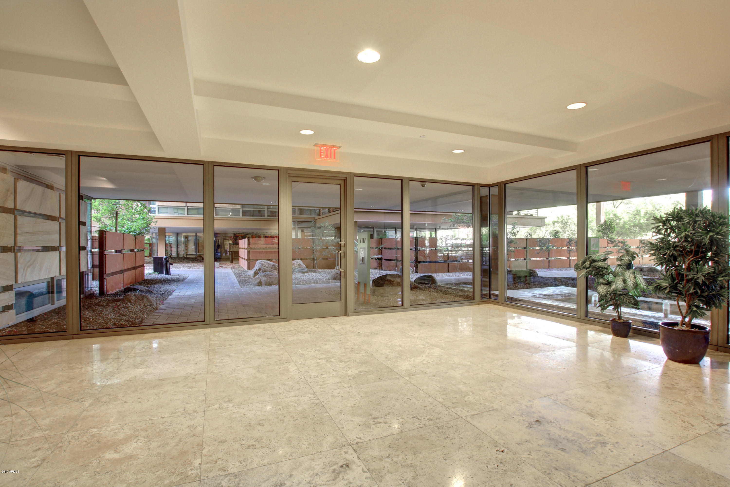 7117 E RANCHO VISTA Drive 2004