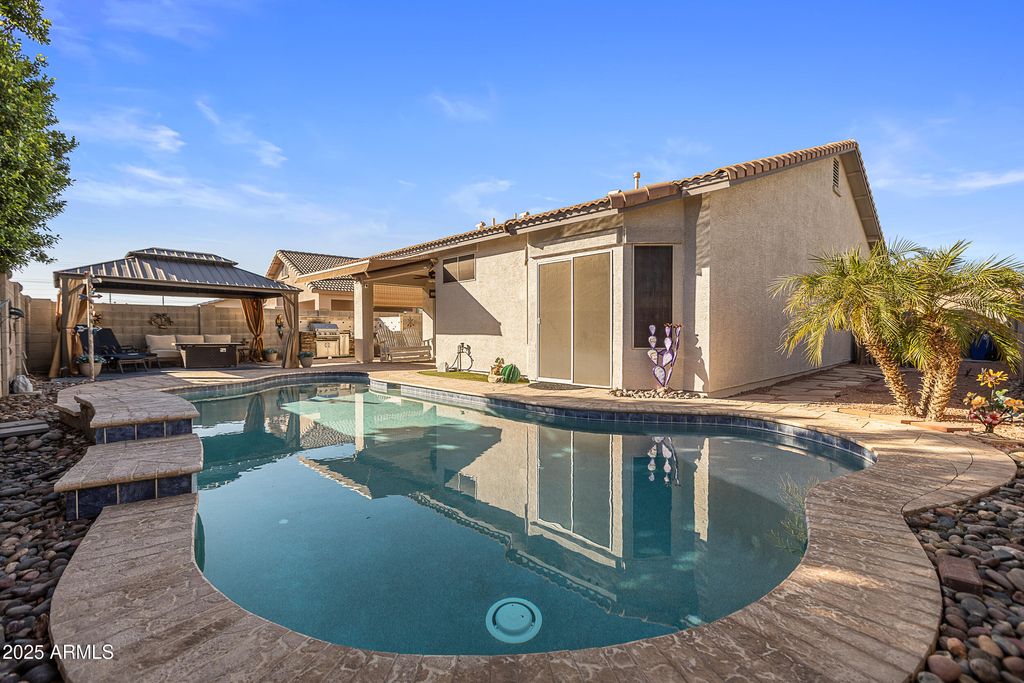 Photo of 11933 W Jefferson Street, Avondale, AZ 85323 (MLS # 6940625)