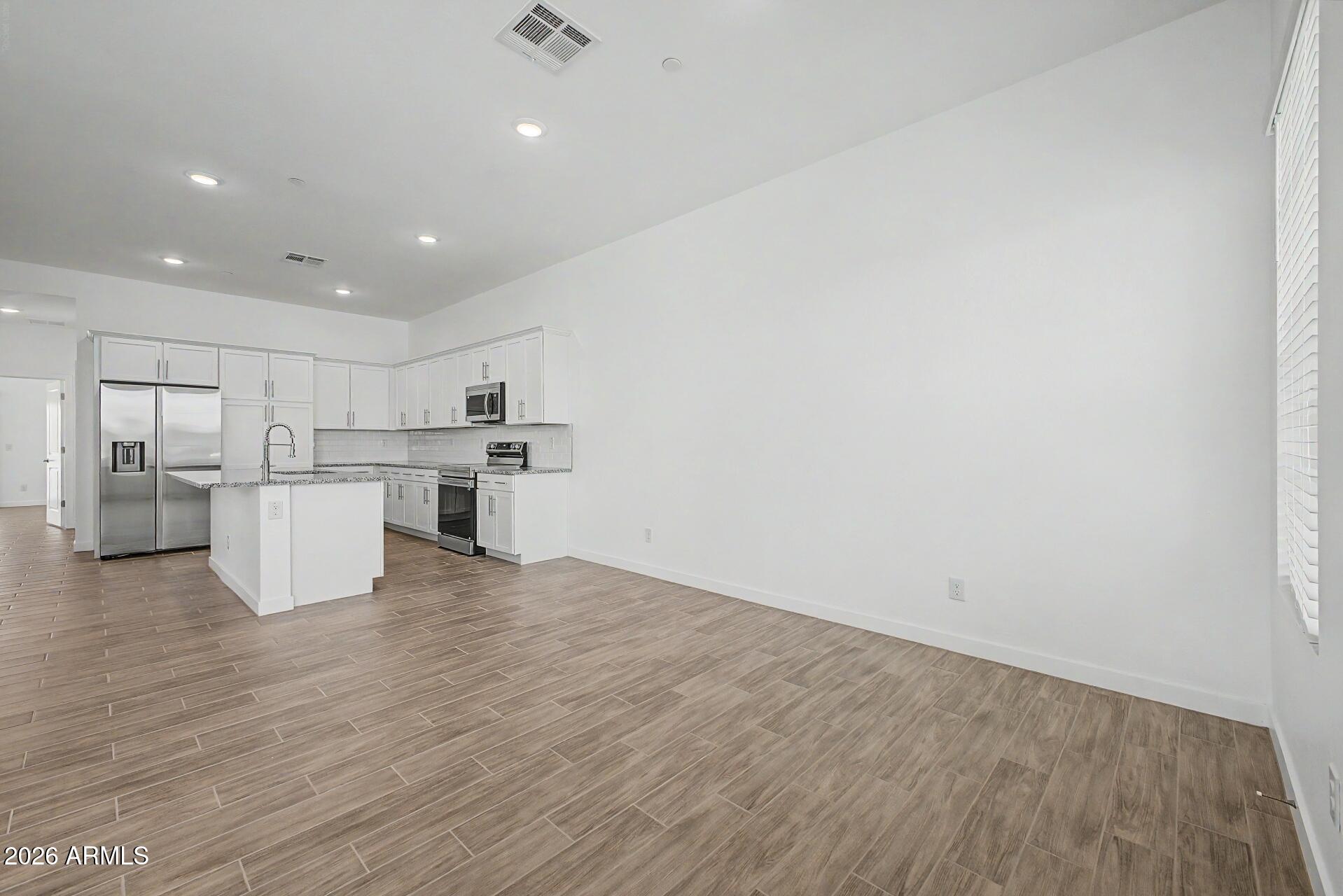 8232 E University Drive 119